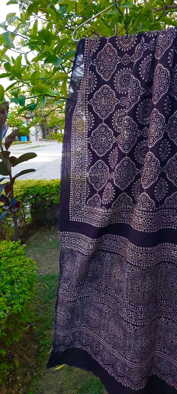 Block Print Stollar-Black