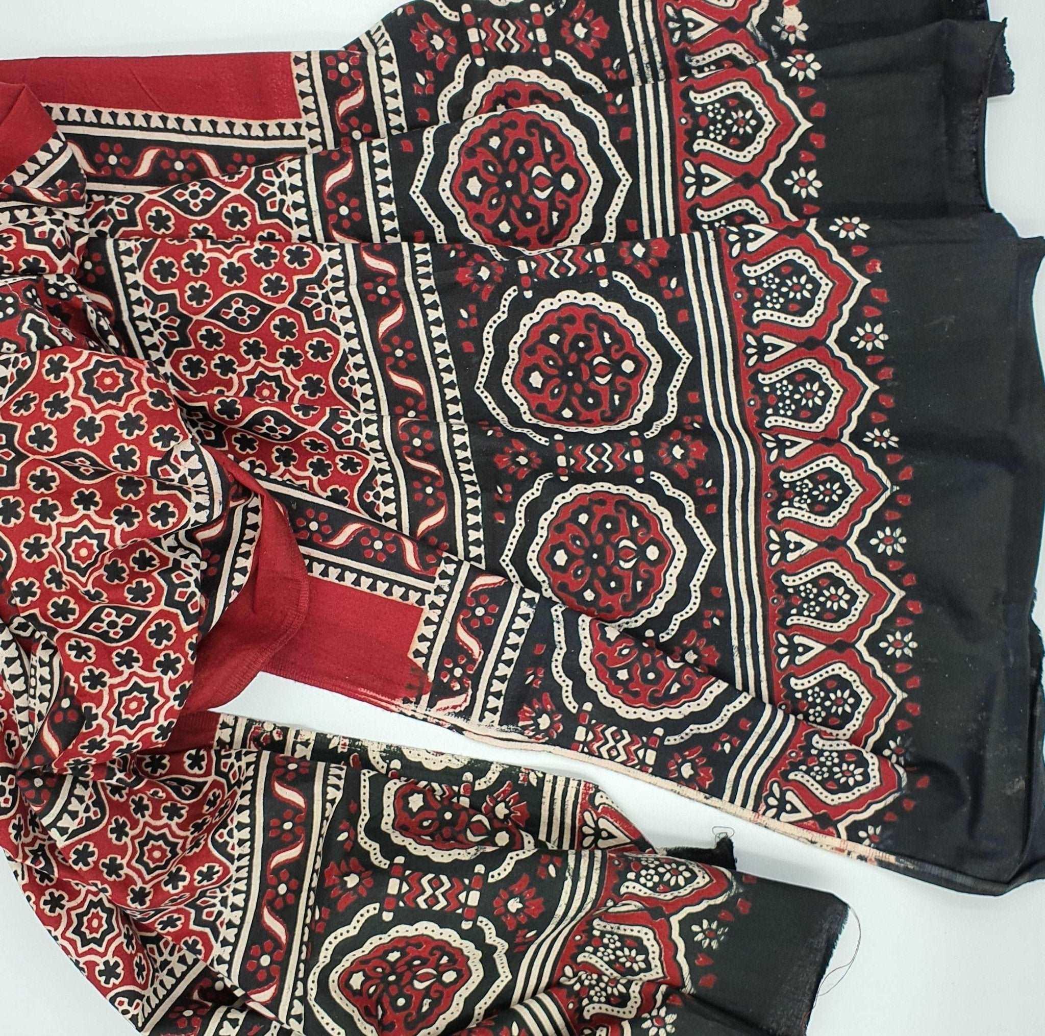 Handmade Sindhi Ajrak Stole Buy Ajrak Online Pakistan QUMAS handmade-sindhi-ajrak-stole-buy-ajrak-online-pakistan-qumas